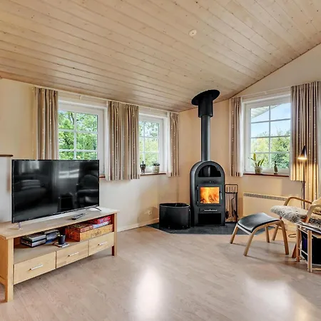 Cozy In Toftlund With Kitchen Ferienhaus *