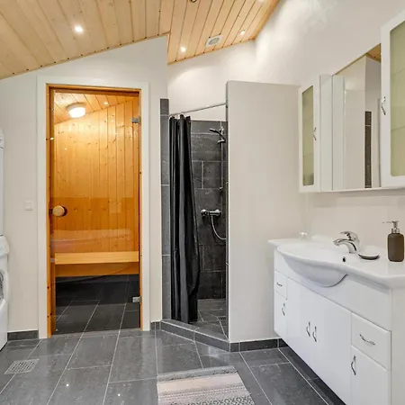 Cozy In Toftlund With Kitchen Hébergement de vacances